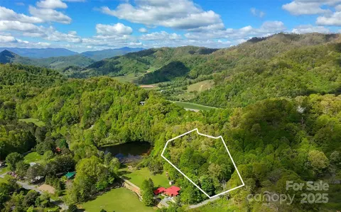 56 Hidden Valley Rd, Clyde, NC 28721