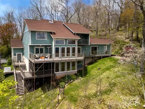 4344 Eagles Nest Rd, Waynesville, NC 28786