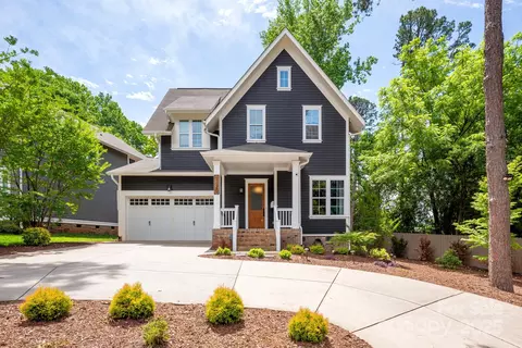1620 Arnold Dr, Charlotte, NC 28205