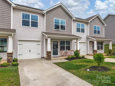 32 Benedict Ln, Weaverville, NC 28787