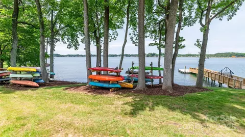 302 Northwest Dr, Davidson, NC 28036 photo 41