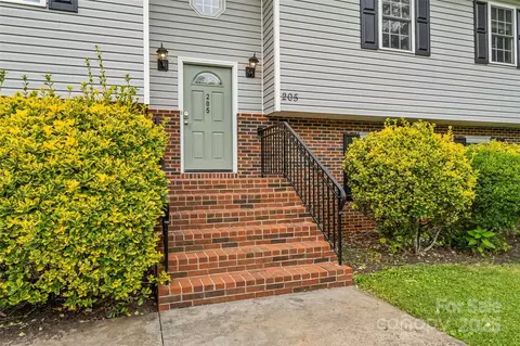Exterior - 205 Davis Dr, Morganton, NC 28655 photo 1 of 3