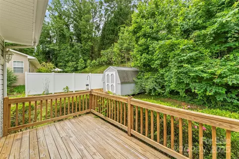 Exterior - 205 Davis Dr, Morganton, NC 28655 photo 2 of 3