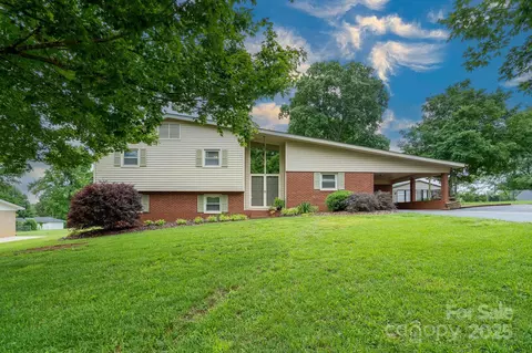 318 Confederate Sw Dr SW, Concord, NC 28027