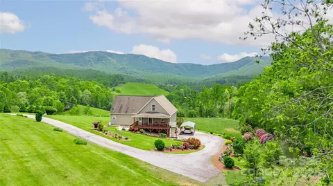3690 Penland Rd, Spruce Pine, NC 28777