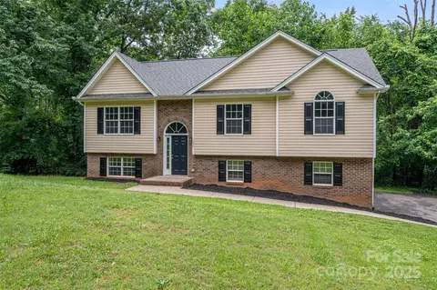 1520 28th Sw St SW, Hickory, NC 28602
