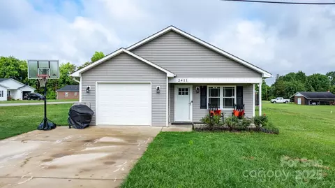 2411 28th Ne St NE, Hickory, NC 28601
