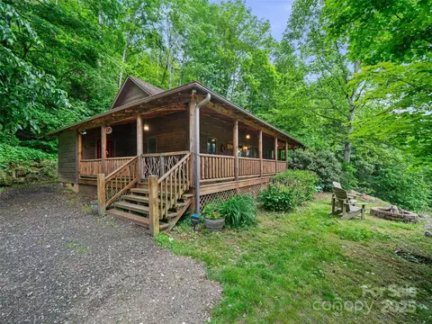 198 Bear Ridge Rd, Bakersville, NC 28705