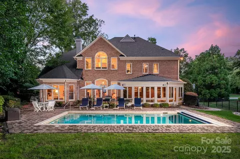 15216 Ballantyne Country Club Dr, Charlotte, NC 28277