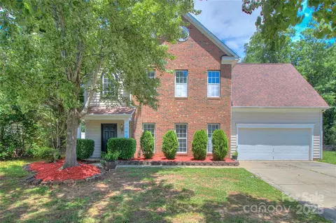 6310 Trevor Simpson Dr, Indian Trail, NC 28079