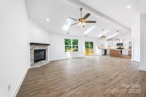 2027 Marquesas Ave, Tega Cay, SC 29708 photo 5