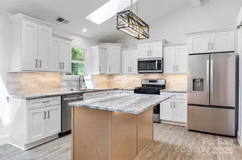 2027 Marquesas Ave, Tega Cay, SC 29708 photo 9