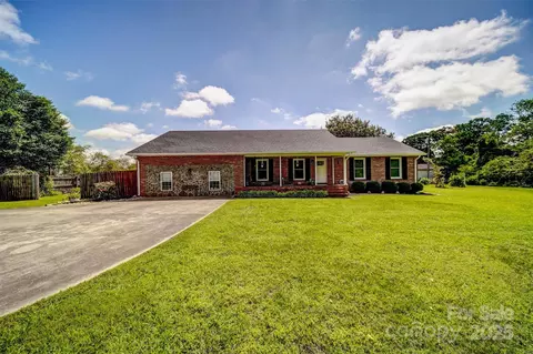 801 Witmore Rd, Wingate, NC 28174 photo 2