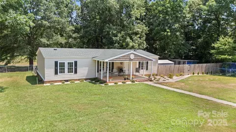 2291 Howell Rd, Midland, NC 28107 photo 2