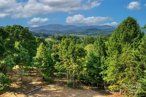 Smith Knolls Road, Fairview, NC 28730