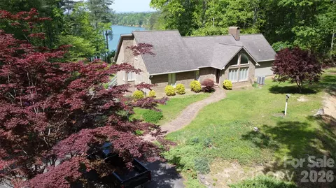 240 Goshen Ter, Wilkesboro, NC 28697
