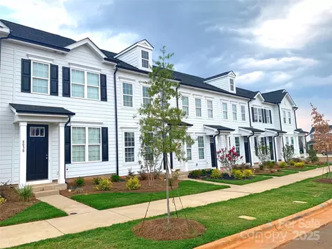 8122 Jacey 19 Ln #19, Huntersville, NC 28078