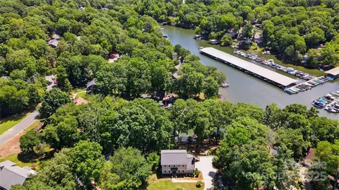 29049 Snapper Pt, Tega Cay, SC 29708 photo 5