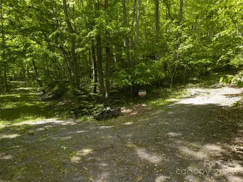 Top Drop Lane, Sylva, NC 28779 photo 2