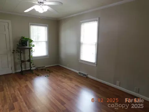 809 Ruth Ave, Kannapolis, NC 28083 photo 3