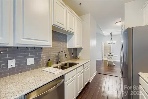 18605 Ruffner 3e Dr #3E, Cornelius, NC 28031 photo 7