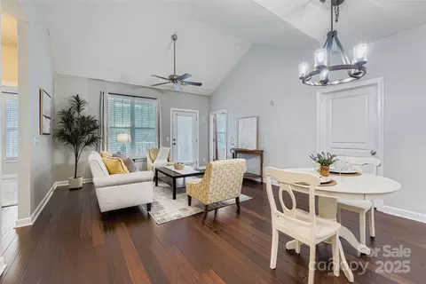 18605 Ruffner 3e Dr #3E, Cornelius, NC 28031 photo 2