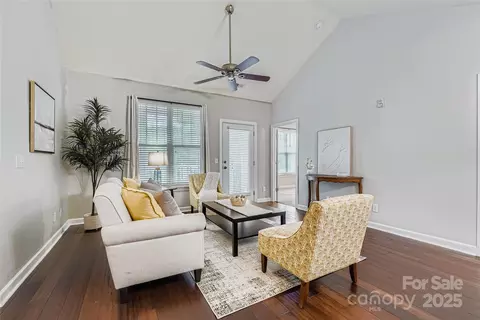 18605 Ruffner 3e Dr #3E, Cornelius, NC 28031 photo 5