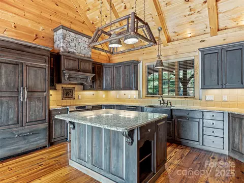 514 Eagle Lake Dr, Brevard, NC 28712 photo 14