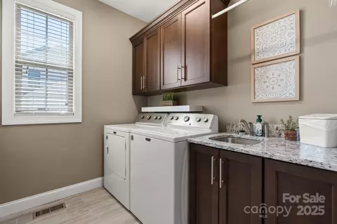 73 41st Nw Ave NW, Hickory, NC 28601 photo 19