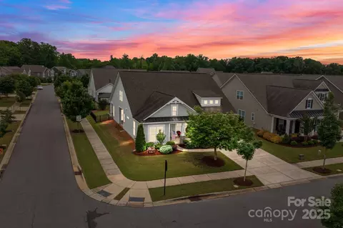 16034 Rushwick Dr, Huntersville, NC 28078