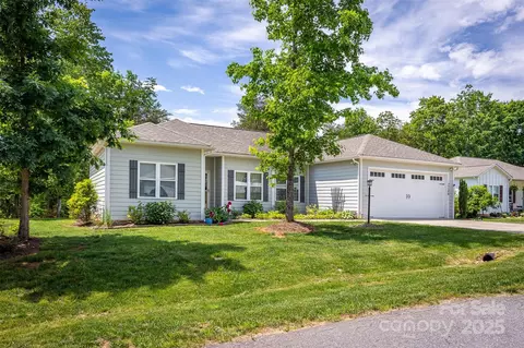 2146 Derby Ct, Morganton, NC 28655