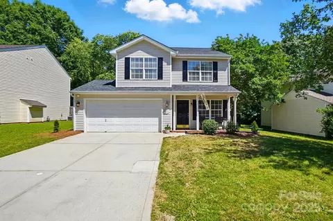 820 Settlement St, Clover, SC 29710