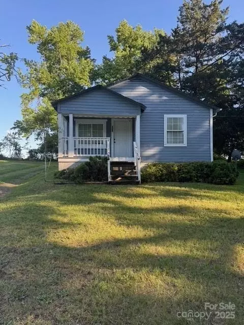 241 Hamrick Dr, Ellenboro, NC 28040