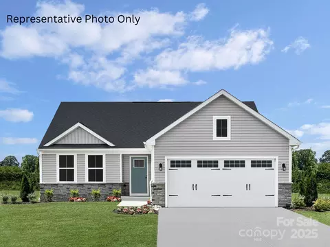 581 Nesbe St, Lancaster, SC 29720