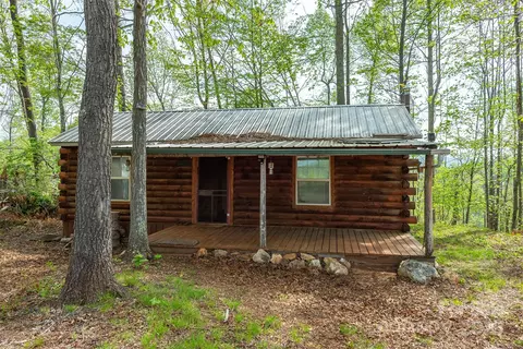 177 Black Mountain Vw, Spruce Pine, NC 28777 photo 2