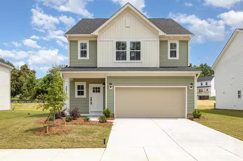 2031 Sadler Woods Ln, Charlotte, NC 28214