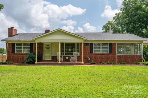 1585 Salem Church Rd, Lincolnton, NC 28092