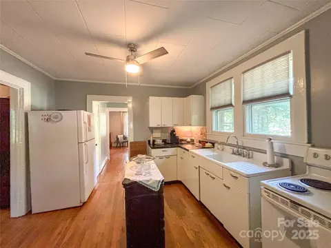436 8th Avenue Nw Dr NW, Hickory, NC 28601 photo 7