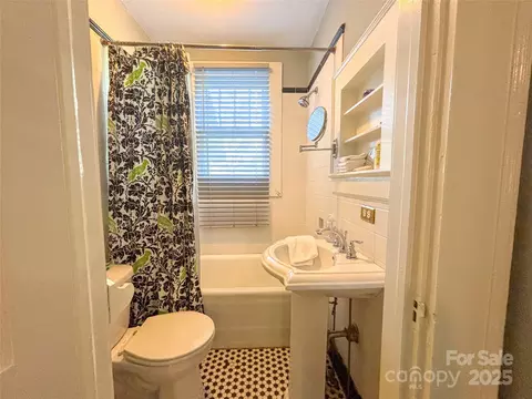 436 8th Avenue Nw Dr NW, Hickory, NC 28601 photo 12