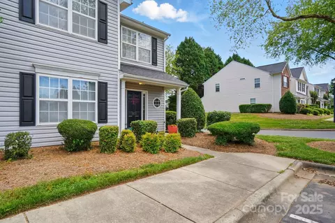 7671 Bluff Point Ln, Denver, NC 28037 photo 3