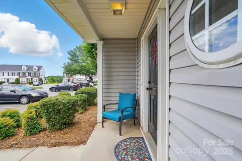 7671 Bluff Point Ln, Denver, NC 28037 photo 6