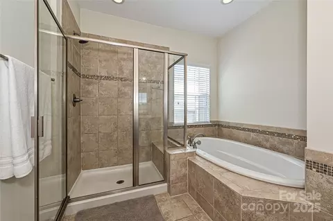 Bath - 1329 Jacemans Way, Cornelius, NC 28031 photo 2 of 3