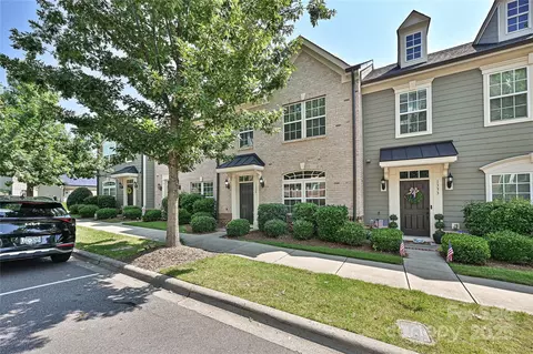 Exterior - 1329 Jacemans Way, Cornelius, NC 28031 photo 5 of 7