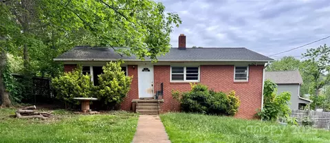8 Mountain Ter, Asheville, NC 28806