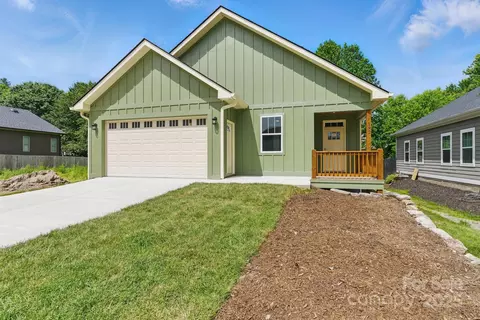 192 Plato Pl, Etowah, NC 28729