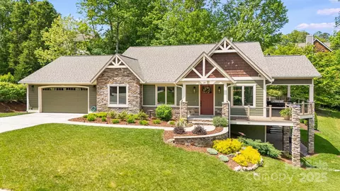 Exterior - 15 Ledgestone Dr, Fairview, NC 28730 photo 8 of 10