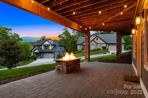 Exterior - 15 Ledgestone Dr, Fairview, NC 28730 photo 6 of 10