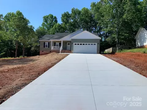 136 Ridge Run Dr, Statesville, NC 28625