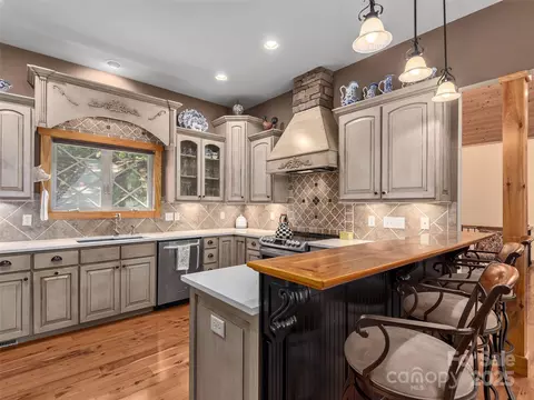 92 Island View Ct, Mill Spring, NC 28756 photo 13