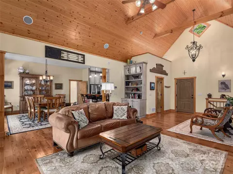92 Island View Ct, Mill Spring, NC 28756 photo 6